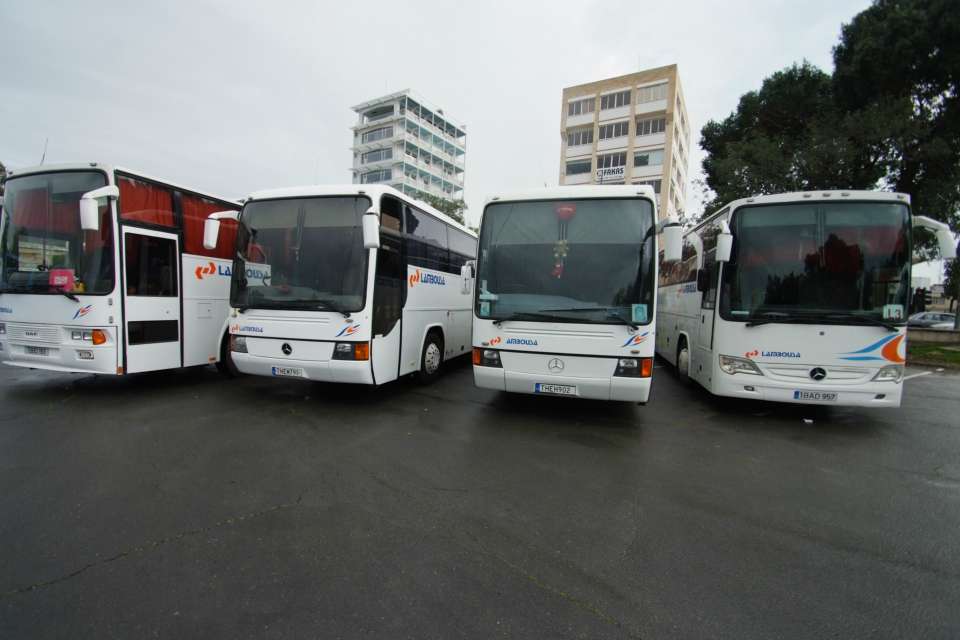 bus40_57_3